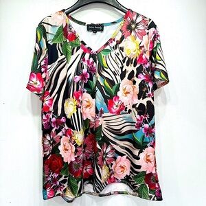 Inner Beauty Bold Floral and Animal Print Short Sleeve Satin Feel Blouse XL